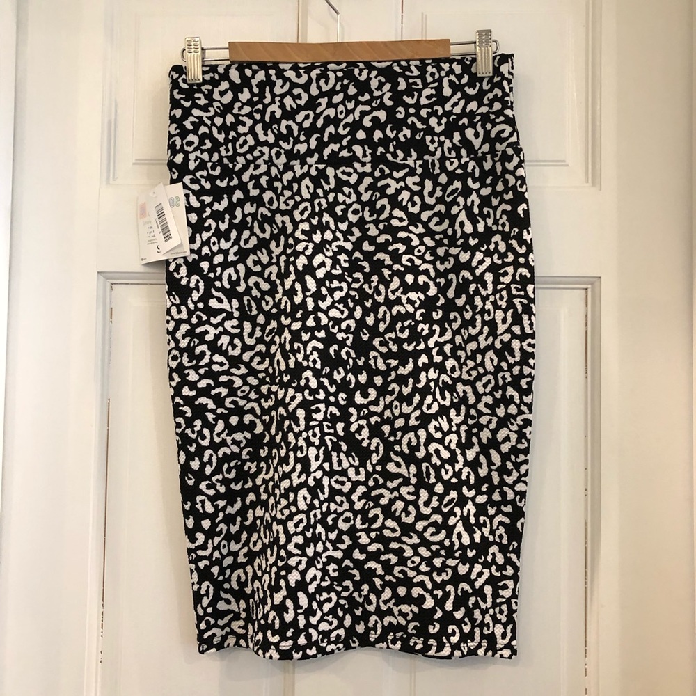 LuLaRoe Cassie Skirt (S)